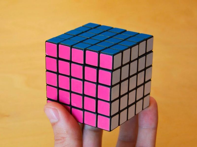 Giới thiệu về rubik 5x5 và ký hiệu